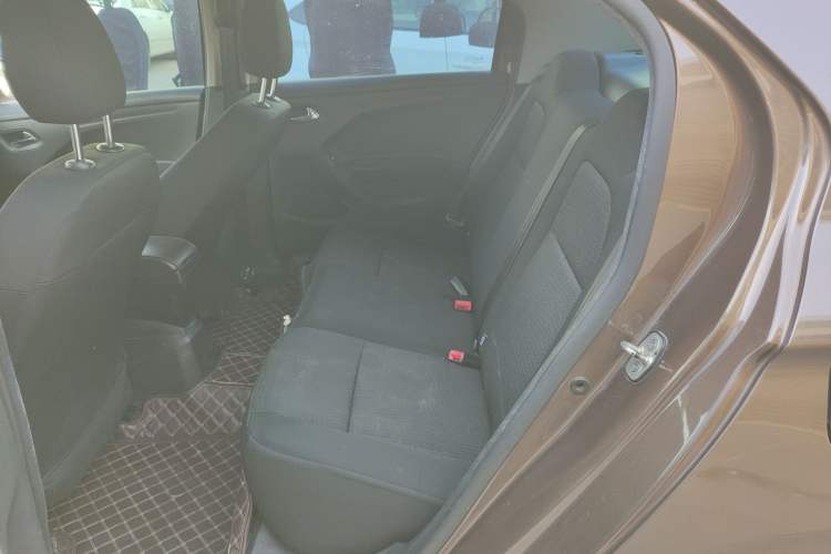 Used Peugeot 301 2014 1.6L Manual Comfort Edition