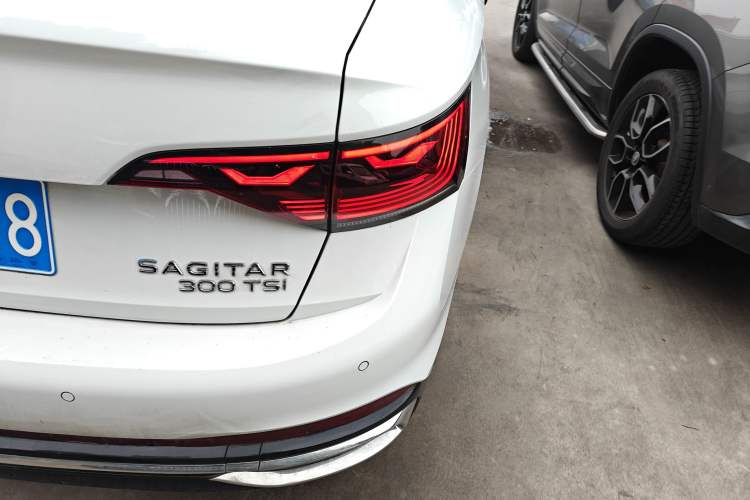 Used Volkswagen Sagitar 2025 Revised Version Three 300TSI DSG Excellence Edition Right Rear Taillight