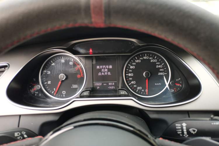 Used Audi A4L 2013 40 TFSI quattro Sport version Instrument Cluster