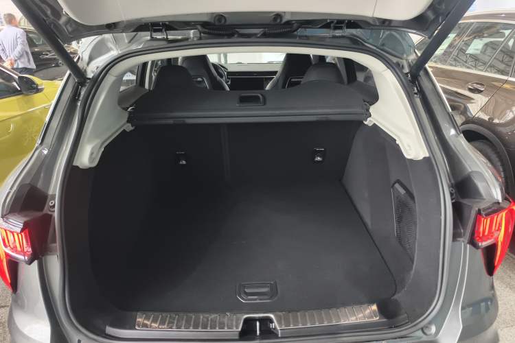 Used Lynk & Co 01 2021 2.0TD Two-Wheel-Drive Pro Trim