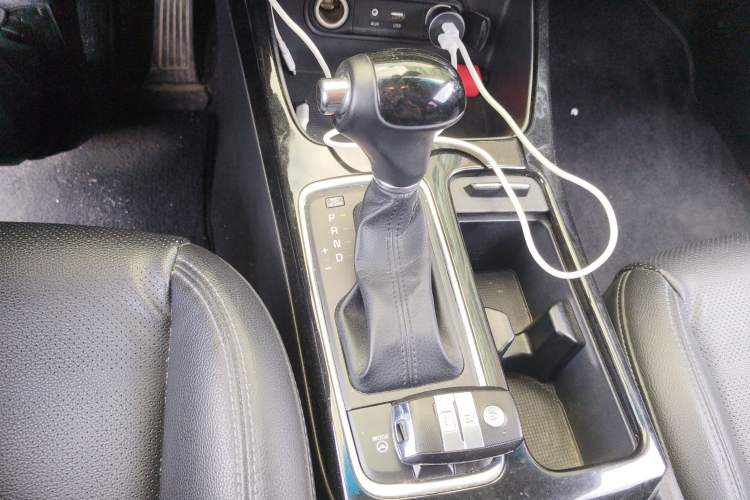 Used Kia K4 2017 1.6T Automatic T-DLX Turbo Gear Lever