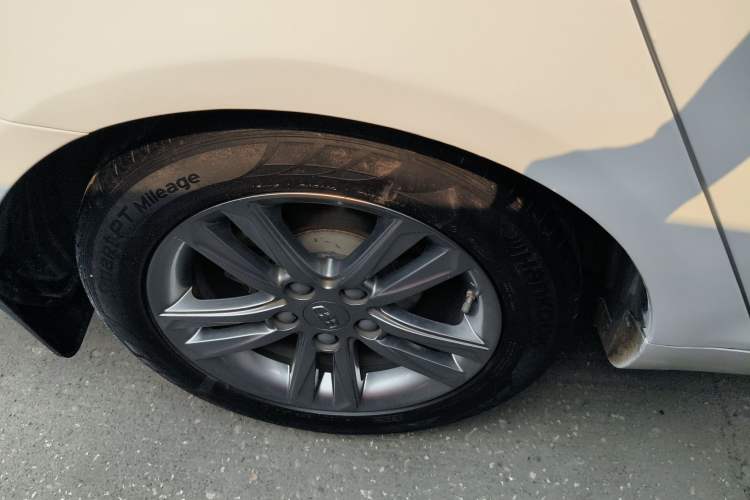 Used Geely Auto Emgrand 2017 Sedan Million Edition 1.5L Manual - Upward Version Right Rear Wheel Hub