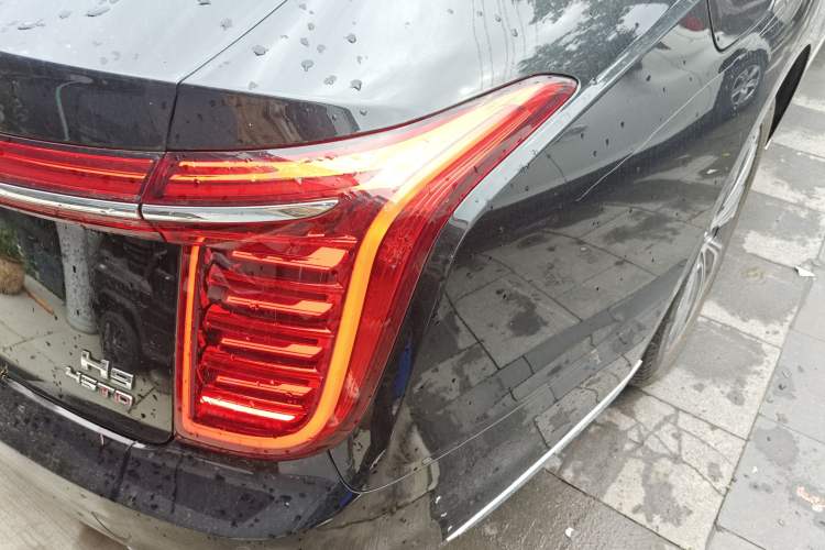 Used Hongqi H9 2022 2.0T Smart Connect Flagship Edition Right Rear Taillight