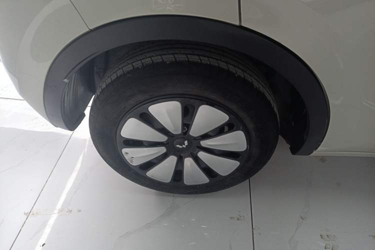Used Wuling Bingo 2023 333 km Lingxi Connected+ Version