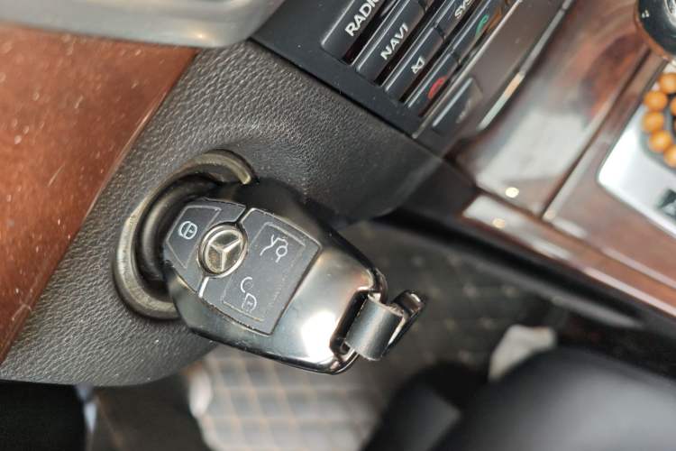 Used Mercedes-Benz E-Class 2010 E 260 L CGI Elegant Model
