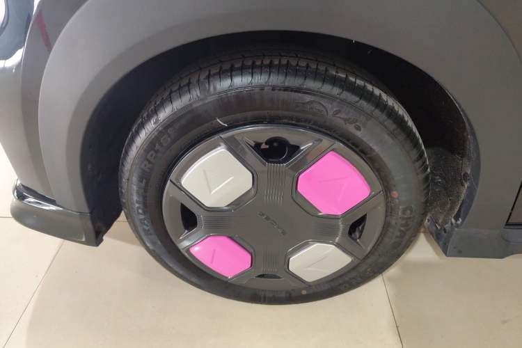 Used Geely Galaxy Panda 2025 210km Panda Kart Left Front Wheel Hub