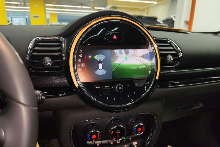 Used MINI Clubman 2022 1.5T COOPER Connoisseur Audio And AC Panel