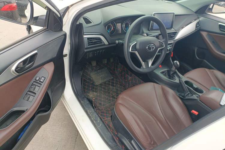 Used Soueast A5 Wing Dance 2019 1.5L Manual E-Hawk Edition China VI
