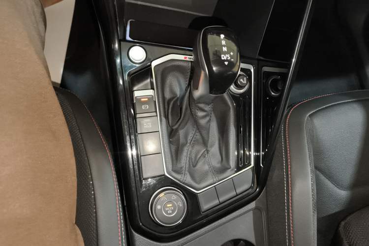 Used Volkswagen Tayron 2019 330TSI Four-Wheel Drive Luxury Version China V Standard
