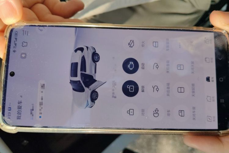 Used CHANGAN OSHAN X5 PLUS 2023 1.5T DCT Smart & Fun AI Edition
