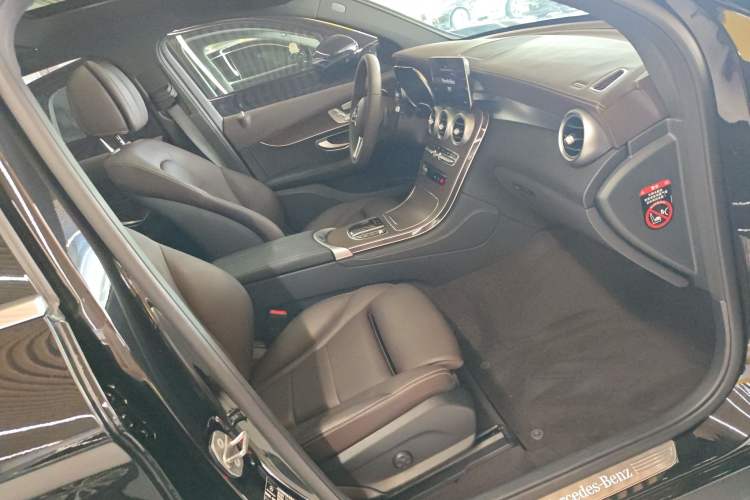 Used Mercedes-Benz GLC 2021 GLC 260 L 4MATIC Luxury Model