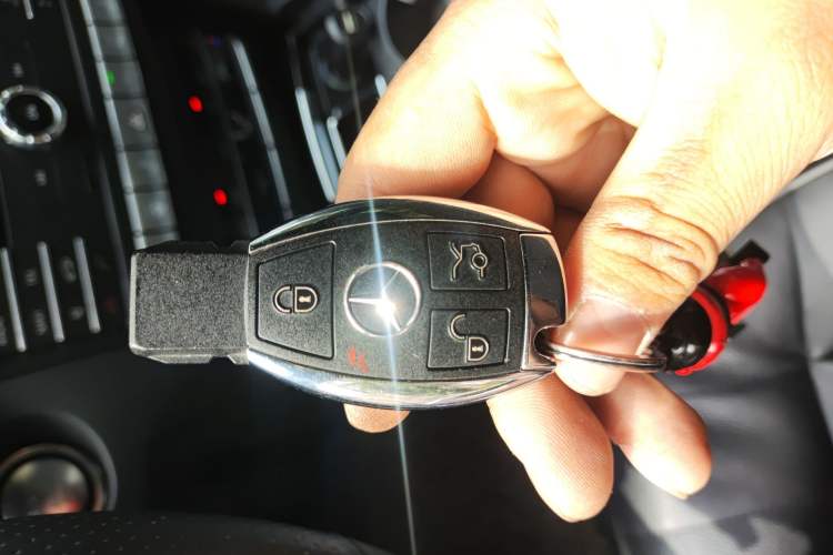 Used Mercedes-Benz E-Class 2015 E 260 L Sport Luxury Model Vehicle Key