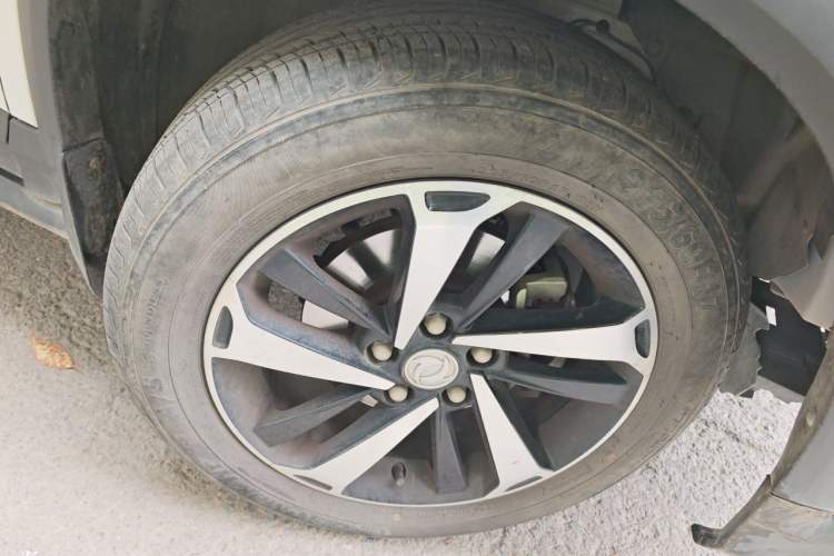 Used FORTHING T5 2020 1.6L Manual Luxury Model China VI Standard Right Front Wheel Hub