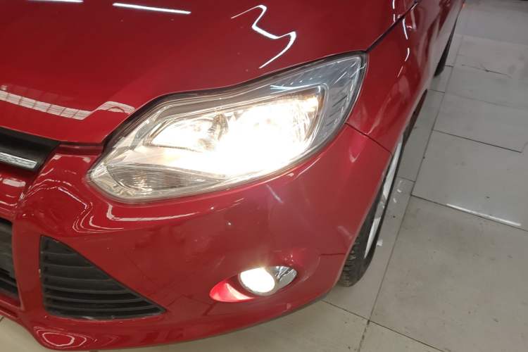 Used Ford Focus 2012 Hatchback 1.6L Automatic Fashion Edition
