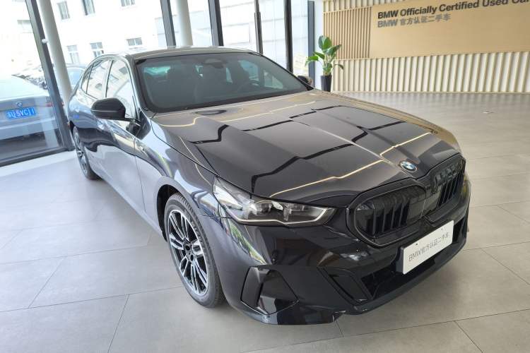 Used BMW 5 Series 2025 530Li Leading Model M Sport Package