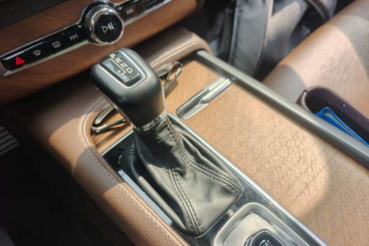 Used Volvo XC90 2019 T6 Zhiyi Edition 7-Seater China V Emission Standard