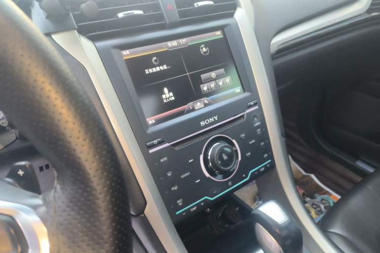 Used Ford Mondeo 2013 2.0L GTDi240 Flagship Edition Audio And AC Panel