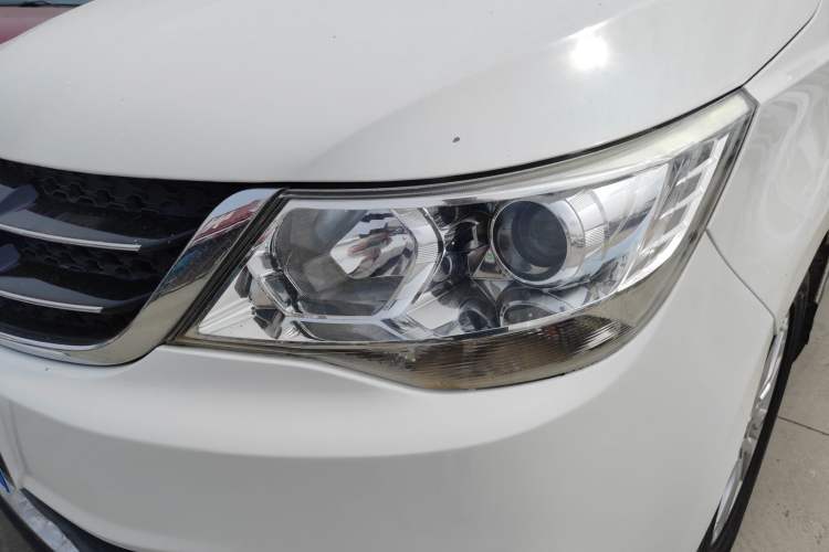 Used Baojun 730 2016 1.5L Manual Comfort Version 7 Seats China V Emission Standard Left Front Headlight