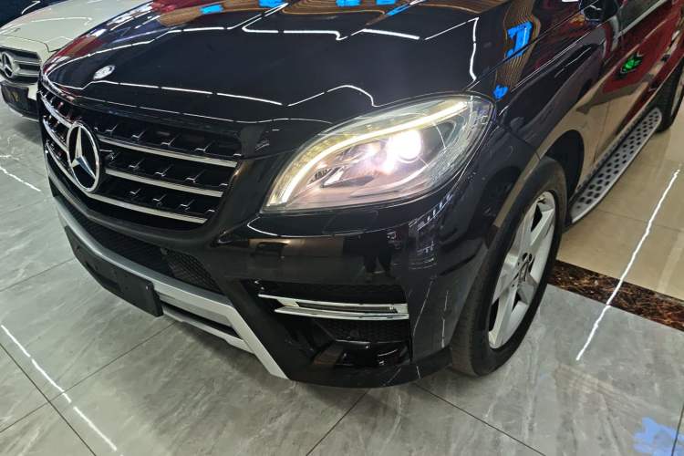 Used Mercedes-Benz M-Class 2014 ML 400 4MATIC Dynamic Model
