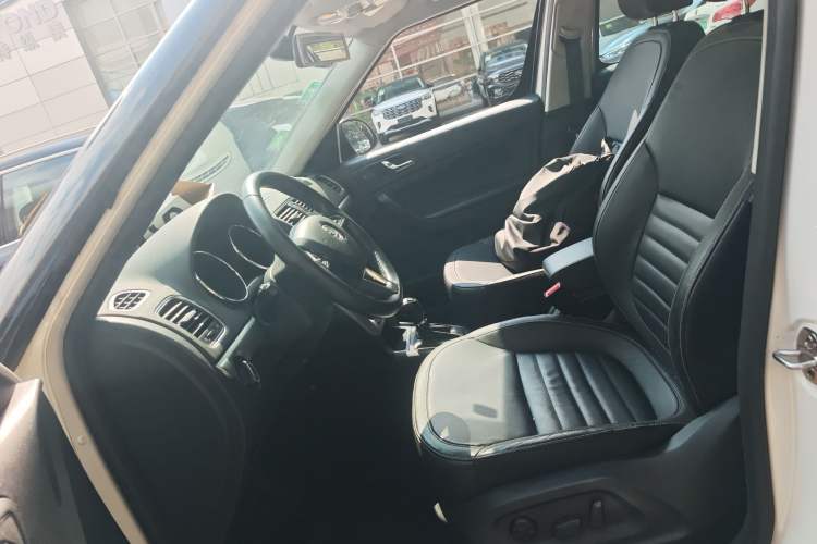 Used Skoda Yeti 2017 TSI280 DSG Prestige Edition Left Front Seat