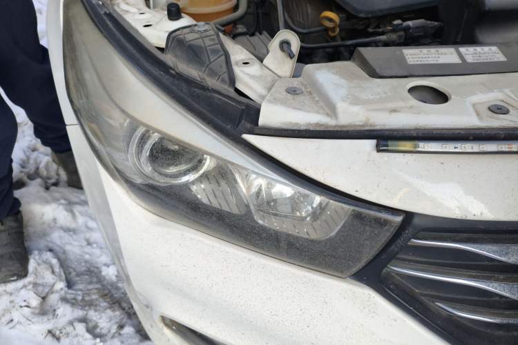 Used GAC Trumpchi GA3S Vision 2016 200T Manual Elite Edition Right Front Headlight