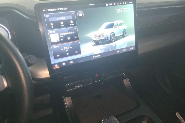 Used GAC Trumpchi GS8 2022 Linghang Series 2.0 TGDI Two-Wheel-Drive Luxury Smart Connectivity Version (7 Seats)