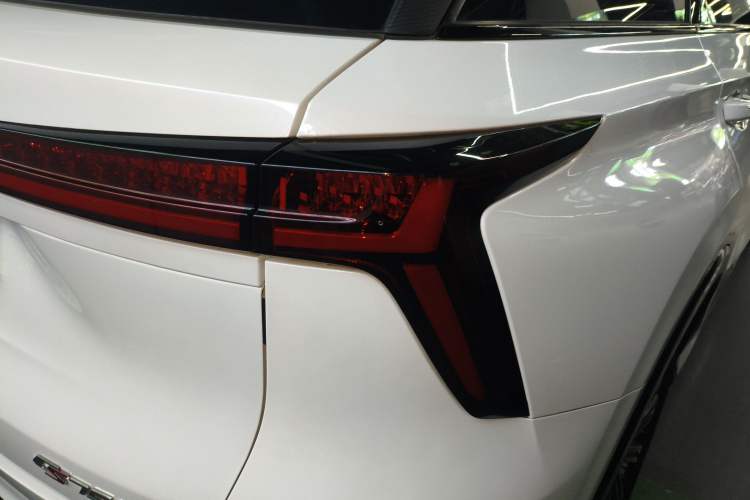 Used CHANGAN CS75 PLUS 2024 3rd Generation Champion Edition 2.0T Intelligent Drive Performance Model Right Rear Taillight