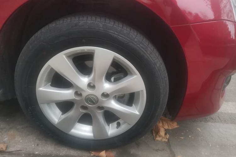 Used Nissan Tiida 2011 1.6L CVT Smart Version
