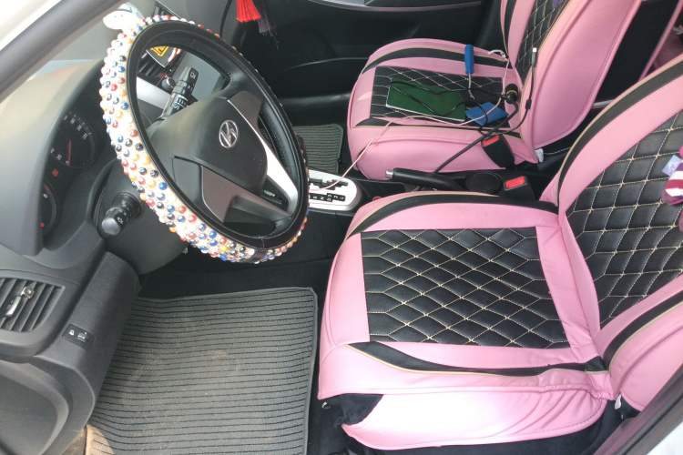 Used Hyundai Verna Ray 2014 1.4L Automatic GLX
