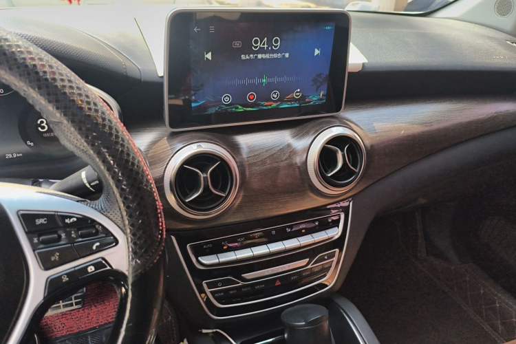 Used BAIC Beijing EU5 2018 R550 Smart Trend Edition

