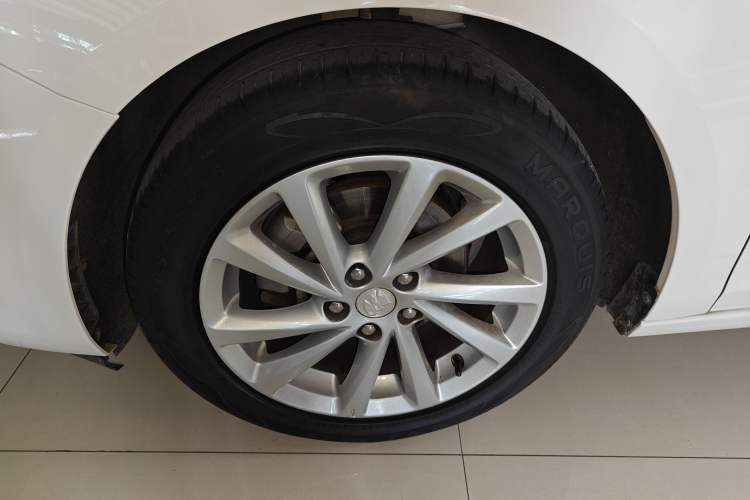 Used Buick Verano 2018 Sedan 15S Automatic Leading Model Exterior 4