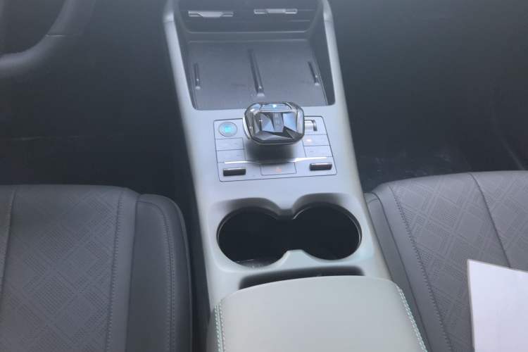 Used BYD Qin PLUS 2025 DM-i Smart Drive 55KM Leading Model