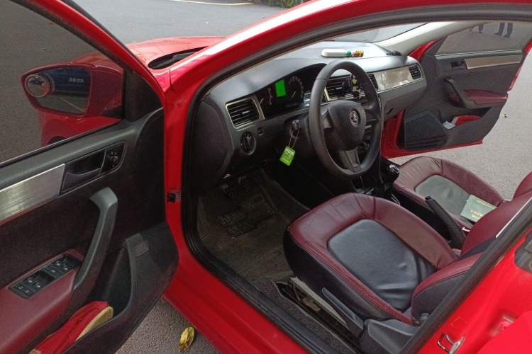 Used Skoda Rapid Spaceback 2014 1.6L Manual Enjoyment Edition