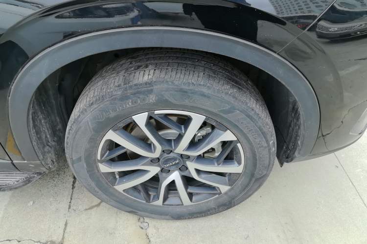 Used Haval H6 2021 3rd Generation 1.5T Automatic Two-Wheel Drive Pro Right Front Wheel Hub