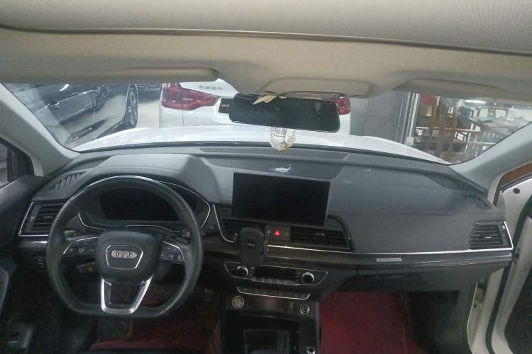 Used Audi Q5L 2022 40T Fashionable and Dynamic Model