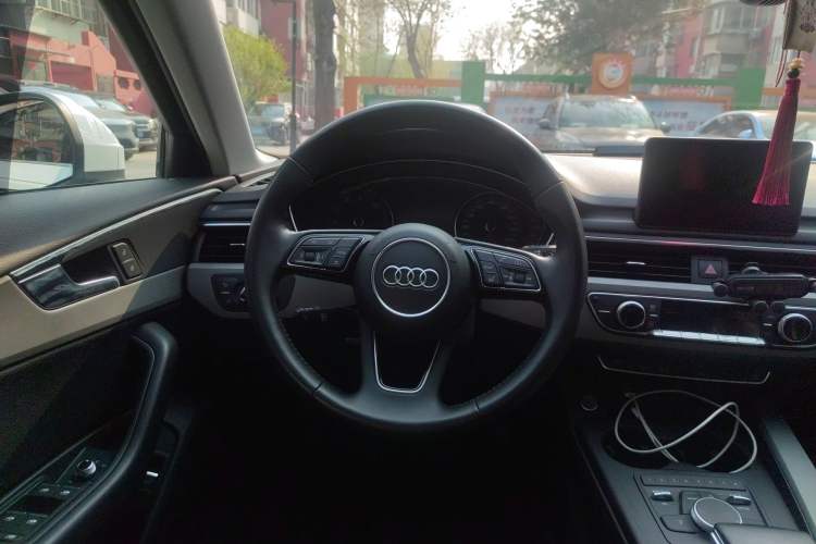 Used Audi A4L 2019 40 TFSI Ambition China VI