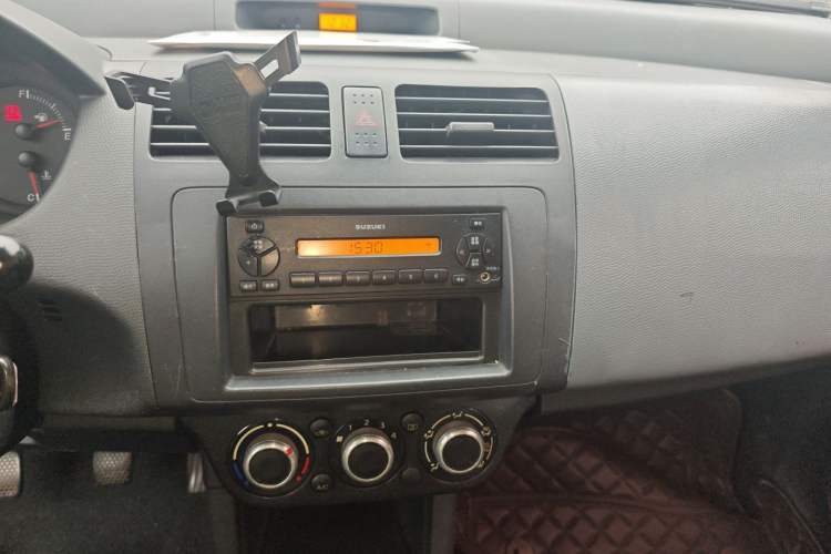 Used Suzuki Swift 2012 1.3L Manual Value Edition Audio And AC Panel