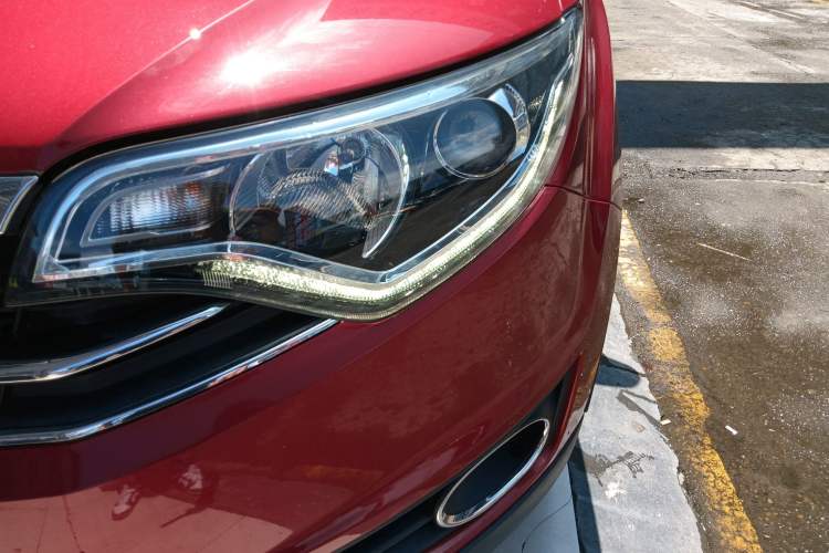 Used FAW Senya R7 2016 1.6L Manual Luxury Version
