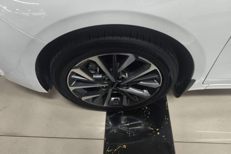 Used Kia K3 2021 Revised 1.5L CVT Fashion Edition Left Front Wheel Hub