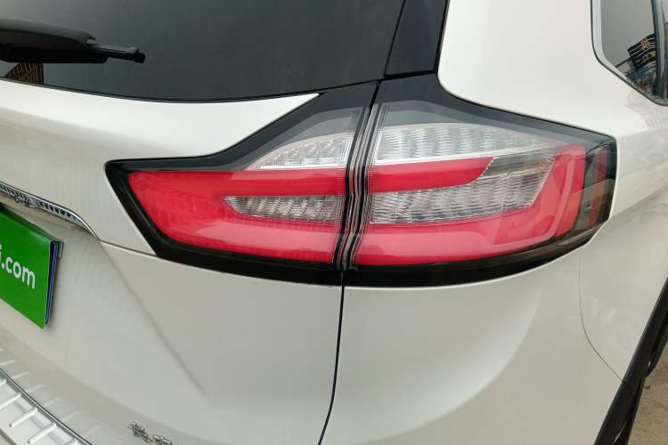 Used Ford Edge 2020 EcoBoost 245 Two-Wheel Drive Titanium 7-Seater