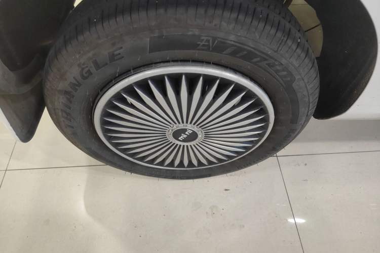 Used Geely Galaxy Panda 2024 Panda Mini 200km Endurance Bear
