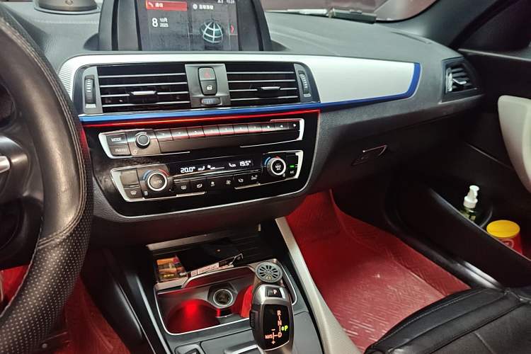 Used BMW 2 Series 2018 225i Convertible Coupe M Sport Edition Audio And AC Panel