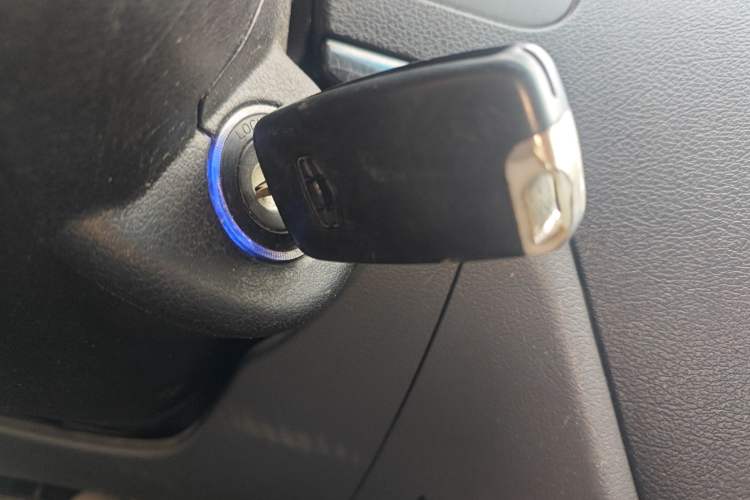 Used Geely Auto Classic Emgrand 2013 Sedan 1.5L Manual Entry-Level Model
