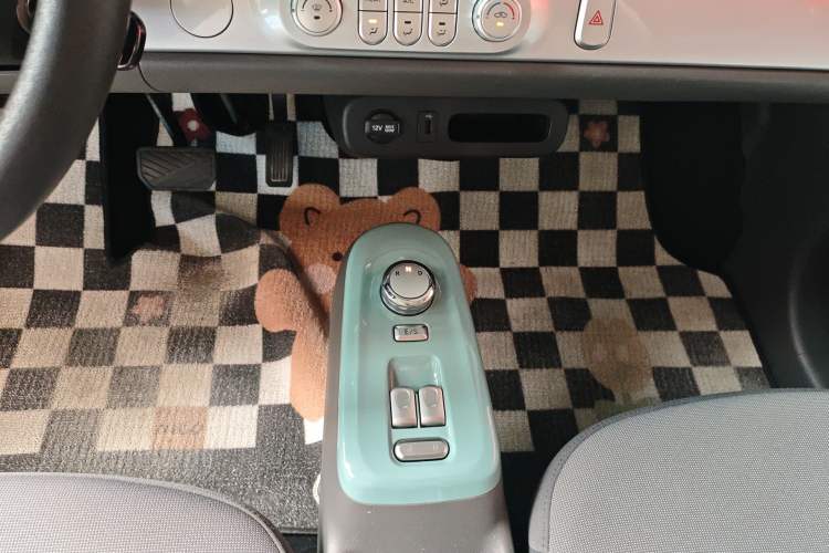 Used CHANGAN NEVO Lumin 2023 205km Xiangqin Version
