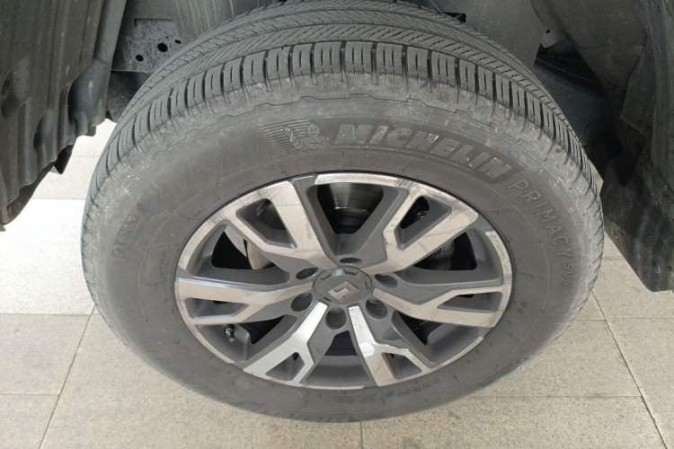 Used Tank 300 2023 City Edition 2.0T—Stylish as Ever Left Front Wheel Hub