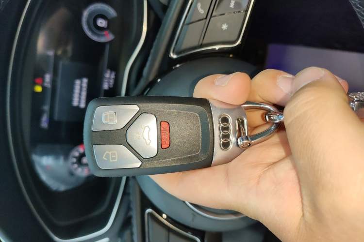 Used Audi A4L 2020 40 TFSI Fashion Dynamic Model Vehicle Key