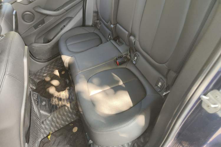 Used BMW X1 2016 sDrive18Li Fashion Model Left Rear Seat