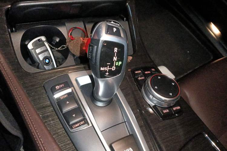 Used BMW 5 Series 2017 525Li Luxury Design Package
