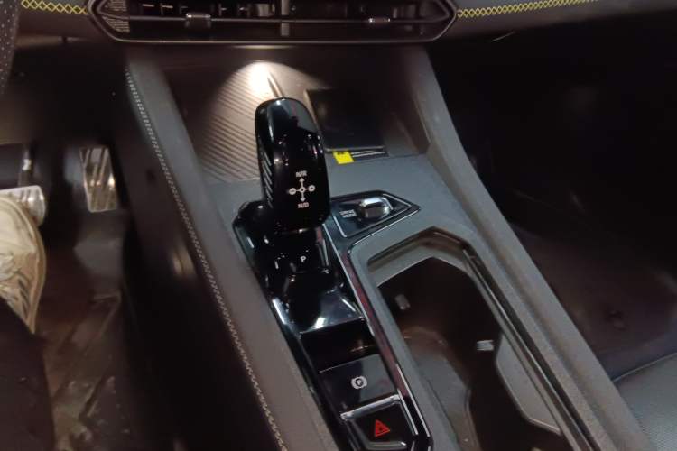 Used Lynk & Co 03 2023 1.5T EM-F PM
