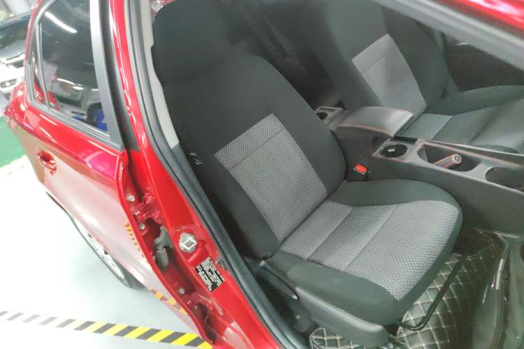 Used Toyota Vios 2017 1.5L CVT Innovation Edition Right Front Seat